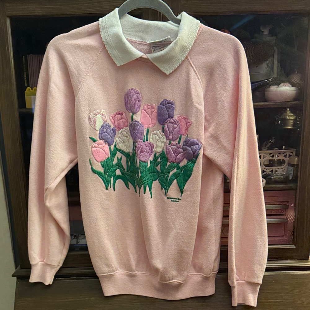 Floral Embroidered Pink Sweater